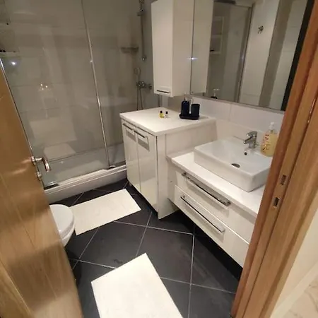 Elysium By Azad Homes Otel