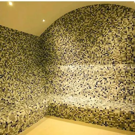 Elysium By Azad Homes Otel