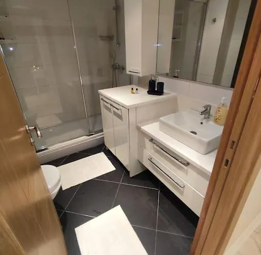 Elysium By Azad Homes Hotel