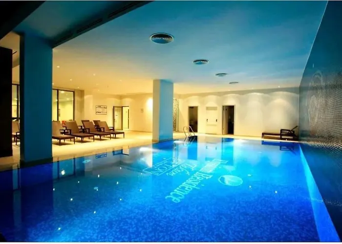 Elysium By Azad Homes Hotel